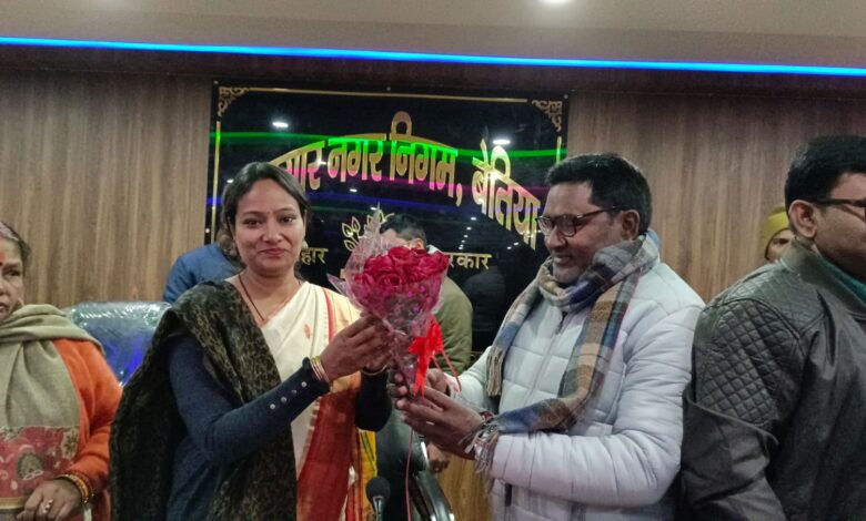Bihar News जनता जनार्दन की उम्मीद और विश्वास पर अपने सेवाभाव से खर्रा उतरना हम सबकी पहली जिम्मेदारी:गरिमा