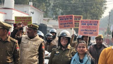 Prayagraj News :"सड़क सुरक्षा माह’’ के अन्तर्गत महिला बाइकोत्थान रैली को हरी झण्डी दिखाकर किया गया रवाना