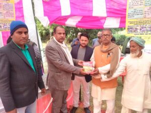 अम्बेडकर नगर न्यूज पशु आरोग्य मेला का हुआ आयोजन कार्यक्रम के मुख्य अतिथि भाजपा नेत्री सुमन पांडे