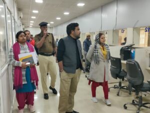 Bihar News--डीआरसीसी के निरीक्षण के बाद जिलाधिकारी ने के पदाधिकारियों के साथ बैठक कर दिया टास्क