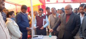 Bihar News--राजापाकर के भलुई में प्रशासन आपके द्वार कार्यक्रम का आयोजन किया गया
