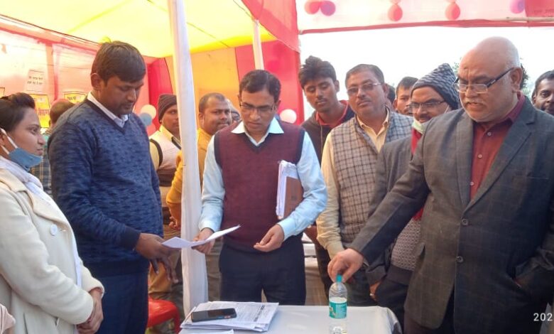 Bihar News--राजापाकर के भलुई में प्रशासन आपके द्वार कार्यक्रम का आयोजन किया गया
