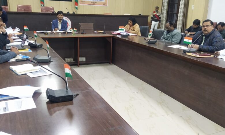 Prayaagraj News :जिला स्वास्थ्य समिति की बैठक सम्पन्न