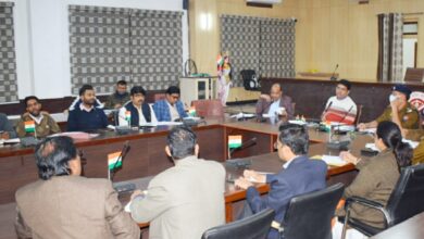 Prayagraj News : जिलाधिकारी ने महाशिवरात्रि पर्व पर मंदिरों के आस-पास विशेष रूप से साफ-सफाई, पार्किंग सहित अन्य आवश्यक व्यवस्थाएं सुनिश्चित किए जाने के दिए निर्देश