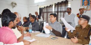 Prayagraj News :जन-शिकायतों के निस्तारण में किसी भी प्रकार की लापरवाही या उदासीनता क्षम्य नहीं