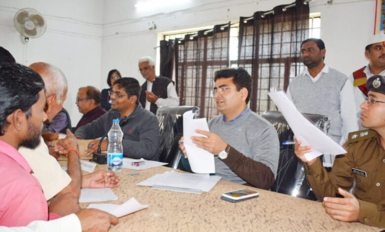Prayagraj News :जन-शिकायतों के निस्तारण में किसी भी प्रकार की लापरवाही या उदासीनता क्षम्य नहीं