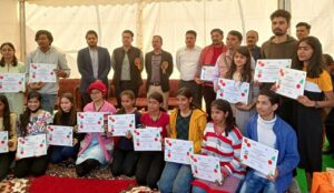 पाँच दिवसीय मण्डलीय पुष्प प्रदर्शनी का फीता काटकर किया शुभारम्भ