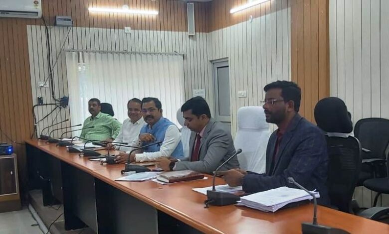 Bihar News कदाचारमुक्त परीक्षा सम्पन्न कराने हेतु प्रॉपर तरीके से कराएं फ्रिक्सिंग : जिलाधिकारी