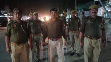 अम्बेडकर नगर न्यूज :  आगामी त्योहारों को लेकर क्षेत्राधिकारी आलापुर,थानाध्यक्ष राजेसुल्तानपुर ने किया पैदल गस्त