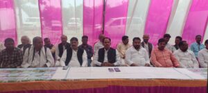 अम्बेडकर नगर न्यूज : आगामी चुनाव नगर पंचायत को लेकर हुई सपा कार्यलय पर बैठक कार्यक्रम के मुख्य अतिथि सपा विधायक आलापुर त्रिभुवन दत्त मौजूद रहे