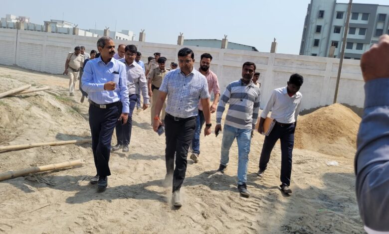 Bihar News सचिव, समाज कल्याण विभाग द्वारा निर्माणाधीन वृहद आश्रय गृह का किया गया निरीक्षण