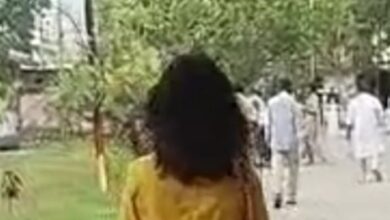 Bihar News आशिक मिजाज स्कूल डायरेक्टर, जो सैलरी देने से पहले मांगता है कीश और..
