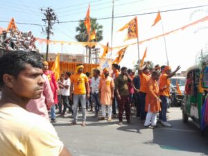 Bihar News--रामनवमी पर बिदुपुर स्टेशन के घोड़ा चौक से बैड बाजे संग शोभायात्रा निकाली गई