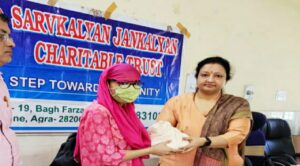 बीमारी से मुकाबला करना है तो दवा के साथ पौष्टिक आहार भी बेहद है जरूरी