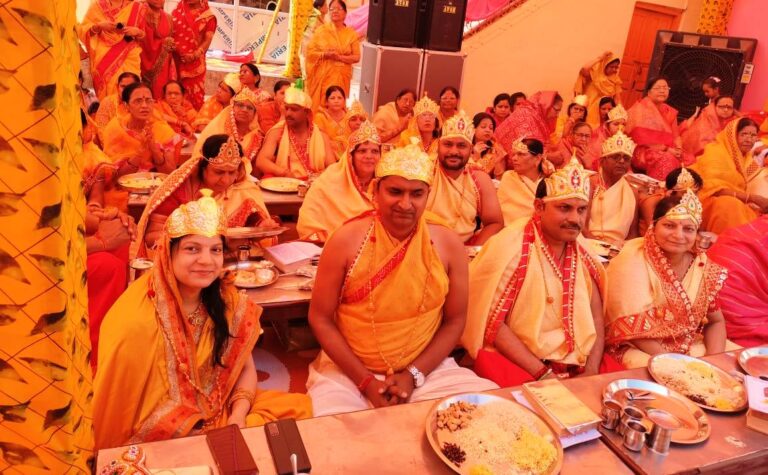 Etawah News: महावीर विधान में श्रद्धालुओं ने 24 अरग चढ़ाकर की विश्व शांति की प्रार्थना