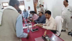 Prayagraj News :जन-शिकायतों के निस्तारण में किसी भी प्रकार की लापरवाही या उदासीनता क्षम्य नहीं