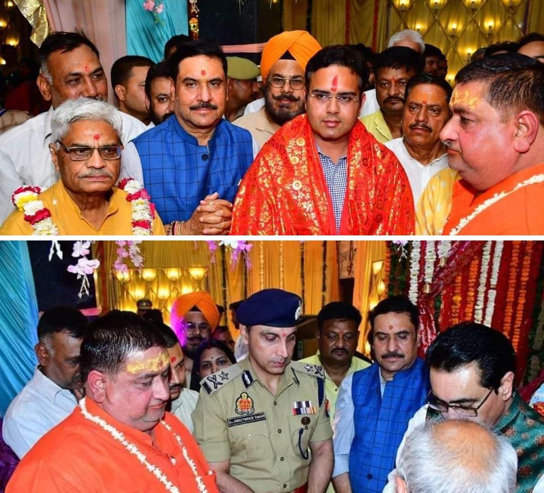 Agra News : डीएम और पुलिस कमिश्नर ने दीप प्रज्ज्वलित कर 300 कन्याओं का कराया पूजन