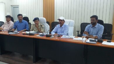 Bihar News शांतिपूर्ण एवं सौहार्दपूर्ण वातावरण में ईद पर्व को सम्पन्न कराने को लेकर सजग एवं सतर्क रहें प्रशासनिक एवं पुलिस अधिकारी : जिलाधिकारी