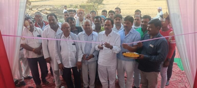 अम्बेडकर नगर न्यूज-आलापुर विधायक त्रिभुवन दत्त जी का क्षेत्र में सघन जनसंपर्क