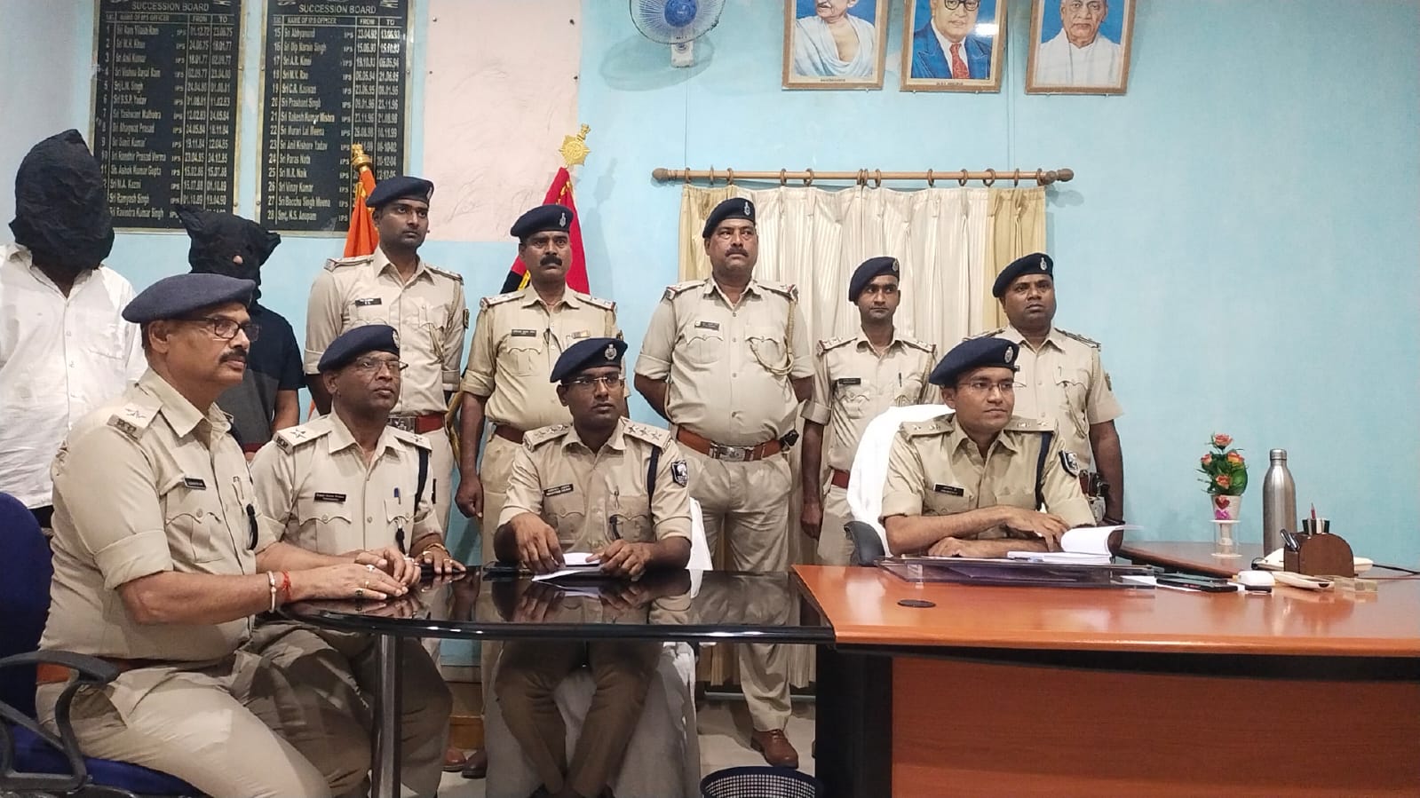 Bihar News बेतिया पुलिस की बड़ी कार्रवाई 24 घंटे के अंदर तीन हत्यारे गिरफ्तार