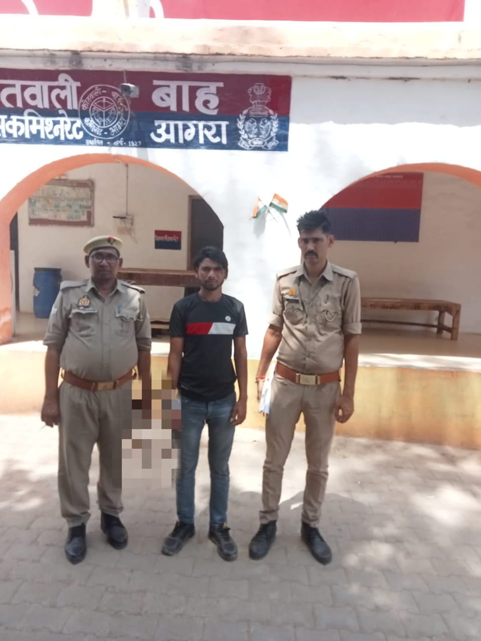 Agra News: अवैध तमंचा के साथ युवक को दबोचकर भेजा जेल