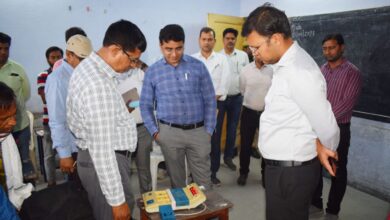 Prayaagraj News : जिलाधिकारी/जिला निर्वाचन अधिकारी ने नगरीय निकाय सामान्य निर्वाचन 2023 के लिए कार्मिकों के चल रहे प्रशिक्षण का निरीक्षण किया