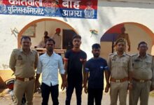 Agra News: पार्टी में बबाल के बाद गोली मारने वाले आरोपियों को पुलिस ने भेजा जेल