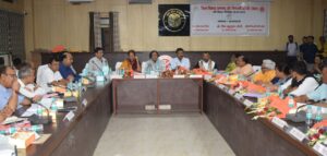Prayagraj News: Meeting of District Development Coordination and Monitoring Committee concluded in MP Prayagraj