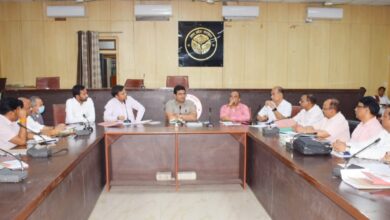 Prayagraj News: DM held a meeting with the nodal/in-charge officers regarding the preparations for the urban body elections