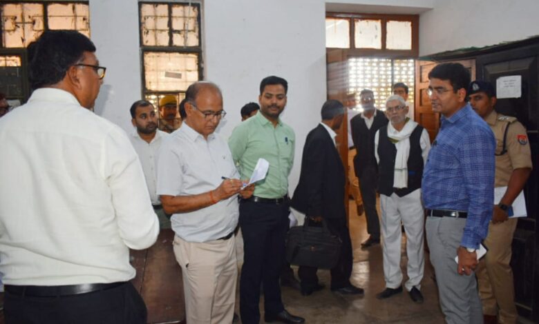 Prayagraj News: While inspecting the nomination rooms for the urban body elections, the arrangements were reviewed