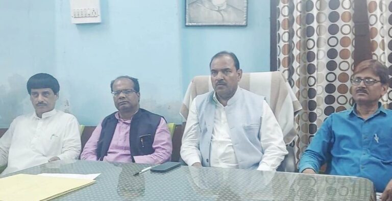Bihar News: Government should withdraw the Tughlaqi decree issued in relation to teachers