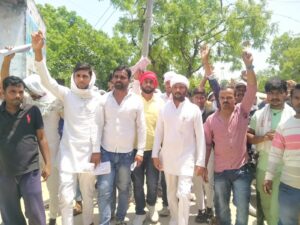 अम्बेडकर नगर न्यूज : निर्दल प्रत्याशी विनोद प्रजापति ने तेज किया जनसंपर्क 