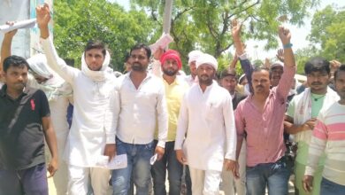अम्बेडकर नगर न्यूज : निर्दल प्रत्याशी विनोद प्रजापति ने तेज किया जनसंपर्क 