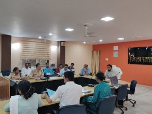 Bihar News--चिन्हित किये गये पॉकेट्स में जागरूकता अभियान चलाकर लोगों को रोजगार से जोड़ें--जिलाधिकारी