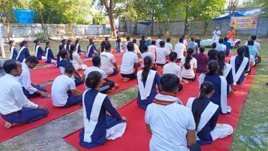 Prayaagraj News :योग करे और एक सुंदर शरीर, एक शांत मन और एक हर्षित हृदय का निर्माण करें... उपशिक्षा निदेशक