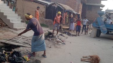 Bihar News बरसात से पूर्व की जा रही नालों की सफाई
