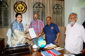 Agra News : आज जून की सिंचाई बंधु बैठक में सिविल सोसाइटी ऑफ आगरा (regd) ने की आगरा के जल प्रबंधन पर रखा अपना दृष्टिकोण
