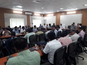 Bihar News अस्पतालों में आने वाले मरीजों को सरकार द्वारा देय सभी सुविधाएं हर हाल में कराएं मुहैया : जिलाधिकारी
