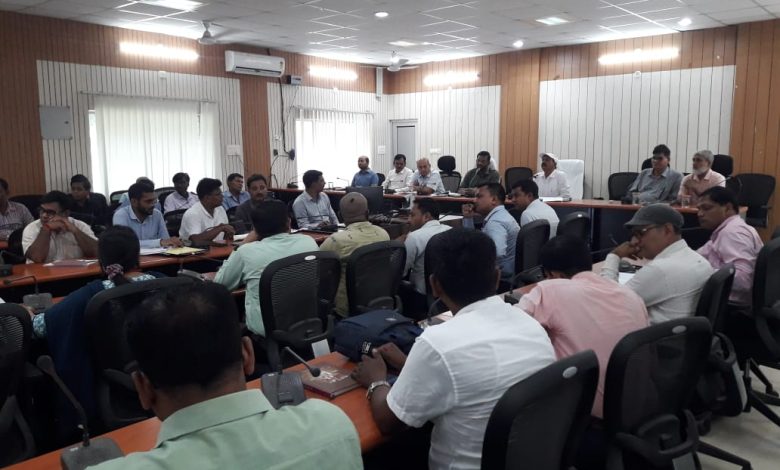 Bihar News अस्पतालों में आने वाले मरीजों को सरकार द्वारा देय सभी सुविधाएं हर हाल में कराएं मुहैया : जिलाधिकारी