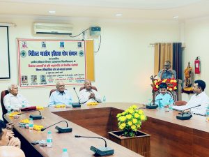 Prayagraj News : निखिल भारतीय इतिहास शोध संस्थान द्वारा इलाहाबाद विश्वविद्यालय की प्राचीन इतिहास विभाग में दिवंगत आचार्यों की पुण्य स्मृति में श्रद्धांजलि सभा एवं संगोष्ठी का आयोजन
