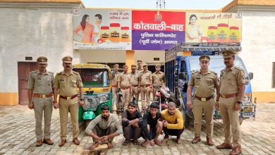 Agra News: पुलिस ने चोरी के वाहन सहित वाहन चोर गैंग के चार सदस्यों को दबोचा