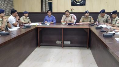 prayaagraj News : Meeting held under the chairmanship of Police Commissioner and District Magistrate for the safe completion of Bakrid and Kawand Yatra
