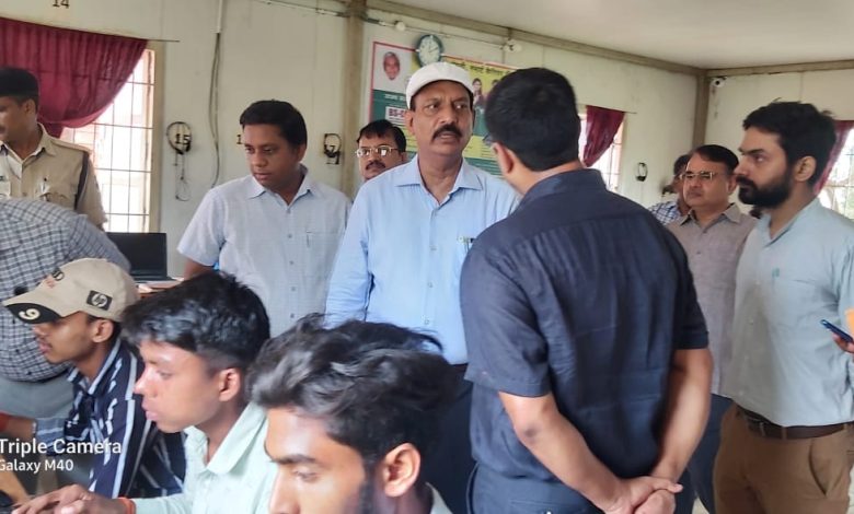 Bihar News बेहतर तरीके से छात्र-छात्राओं का करें कौशल विकास: जिलाधिकारी