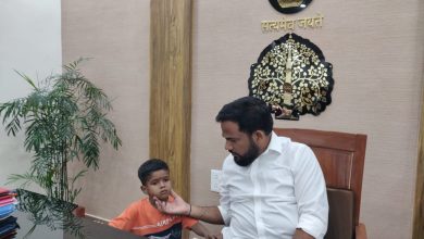 Bihar News : सरकार की समेकित बाल विकास छात्र योजना अंतर्गत विशिष्ट दत्तक ग्रहण संस्थान मे गोद दिया गया