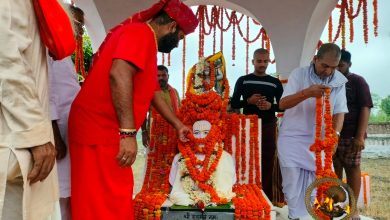 Bihar News--पातेपुर में गुरु पूर्णिमा धूमधाम से मनाई गई