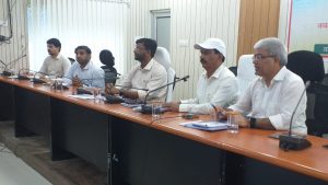 Bihar News लाभुकों को ससमय निर्धारित मात्रा में खाद्यान्न मिले, इसे हर हाल में करें सुनिश्चित : जिलाधिकारी