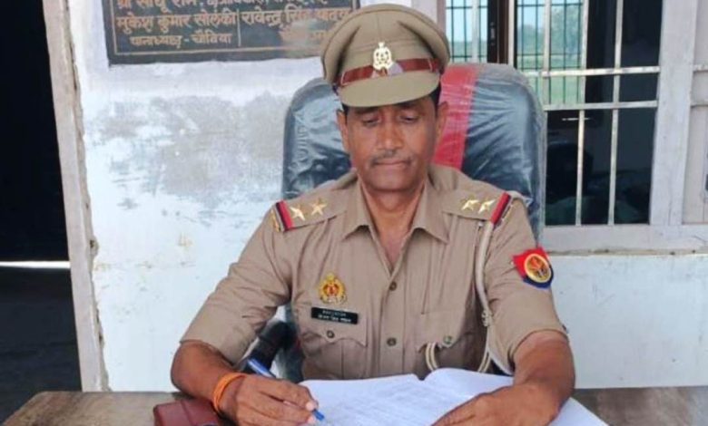 Etawah News: Inspector died due to electrocution.