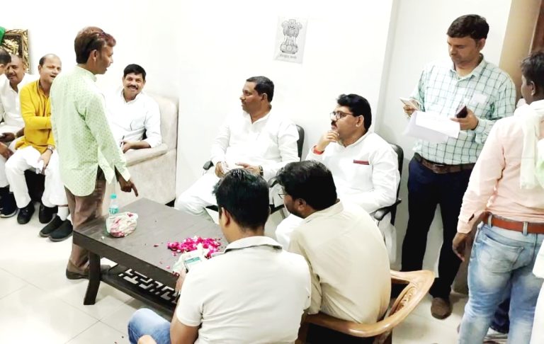 Etawah News : I.N.D.I.A coalition will split next month itself: Ramshankar Katheria