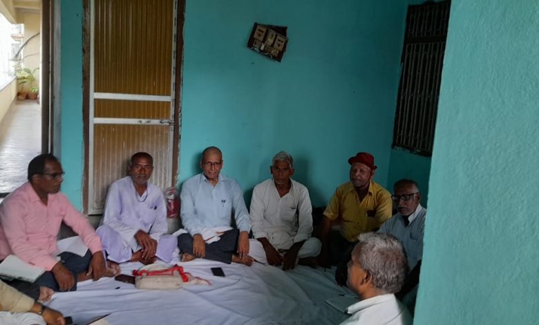 Bihar News--हाजीपुर नगर के बागदुल्हन स्थित अखिल भारतीय किसान महासभा के जिला कार्यालय में किसान महासभा का आयोजन हुआ