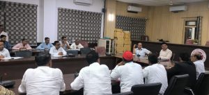 Prayagraj News : Meeting with representatives of political parties and Electoral Registration Officers in relation to polling places under the chairmanship of the District Magistrate

